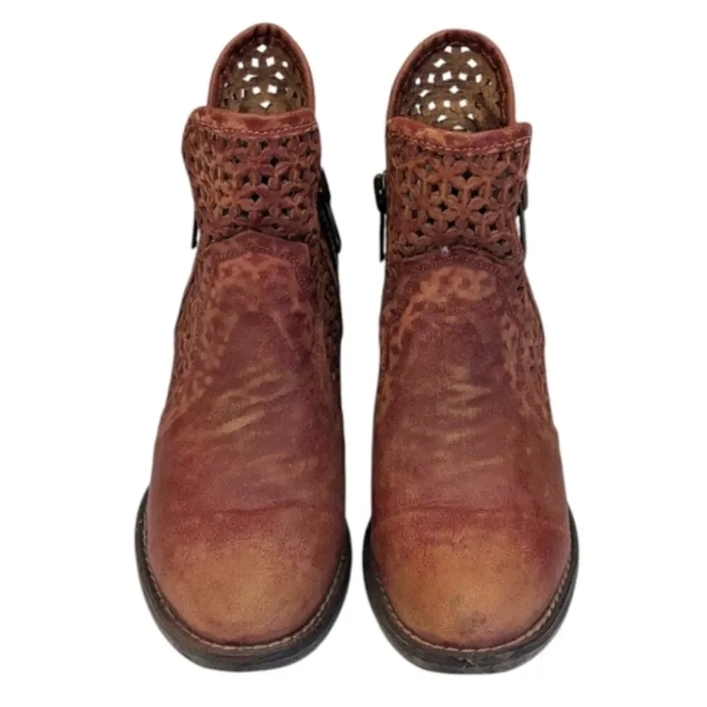 Circle G by Corral Distressed  Ankle Boots GUC Size 6.5   S3751